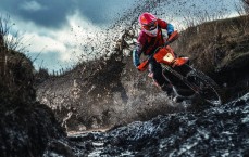 kaiyun：解放库里！勇士战术体系是否该为历史级射手让路？